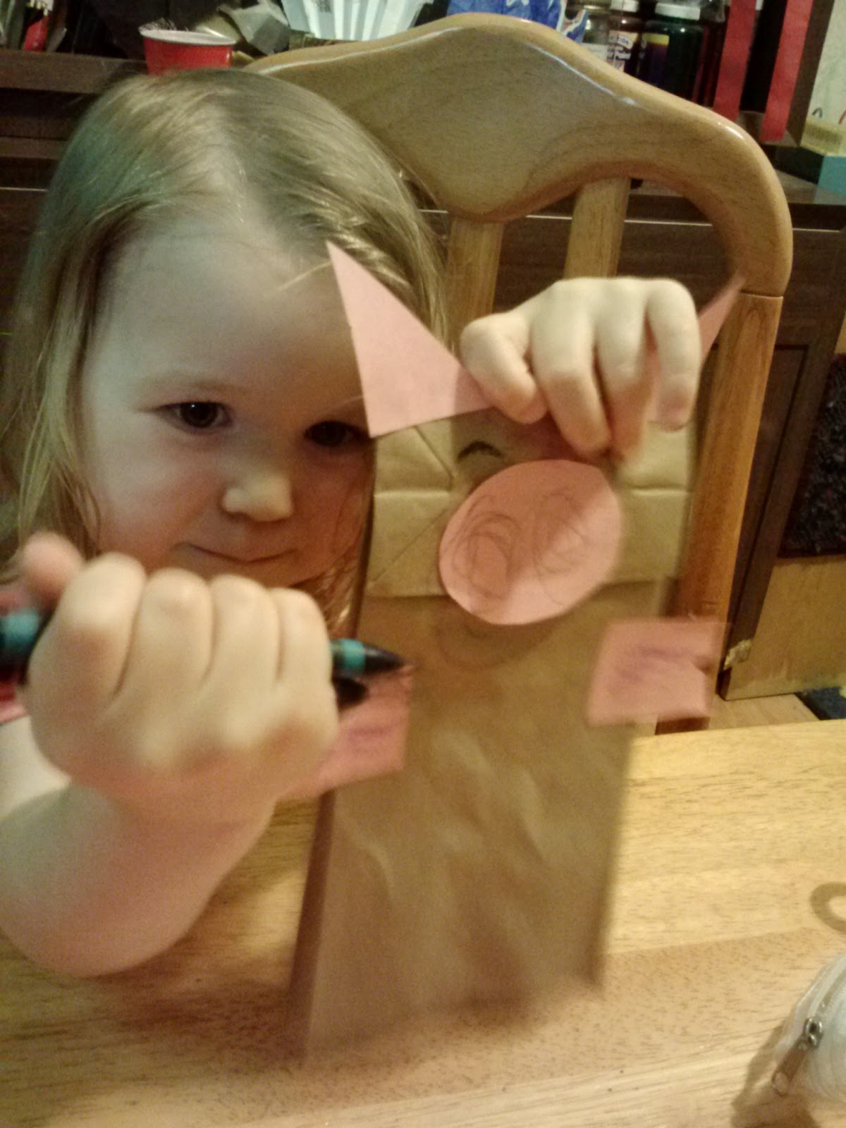 Art Mama Says: Paper Pig Puppet - Little Kid Project