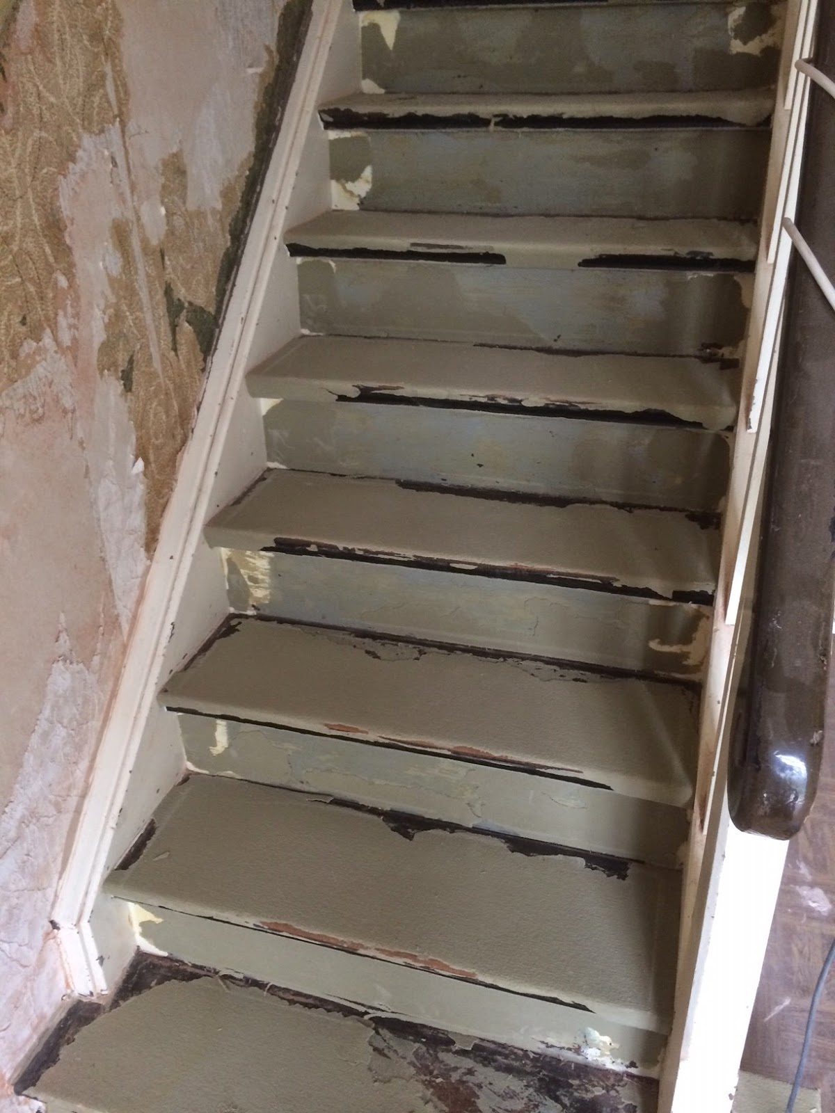 Our House - in the middle of the street: April 2014