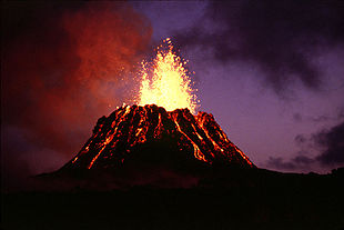 Erupción de un Volcán