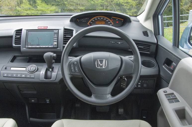 Honda Us Honda Freed 2015 Looks More Futuristic