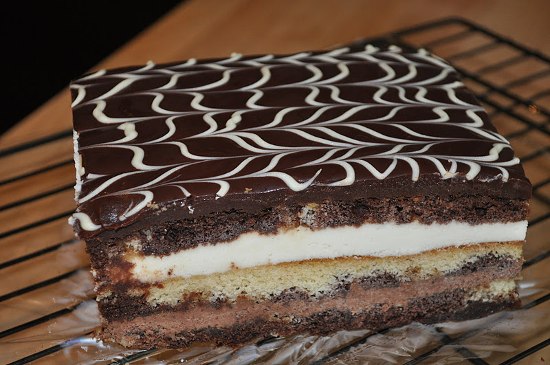 Baking Yummies! Tuxedo Truffle Cake