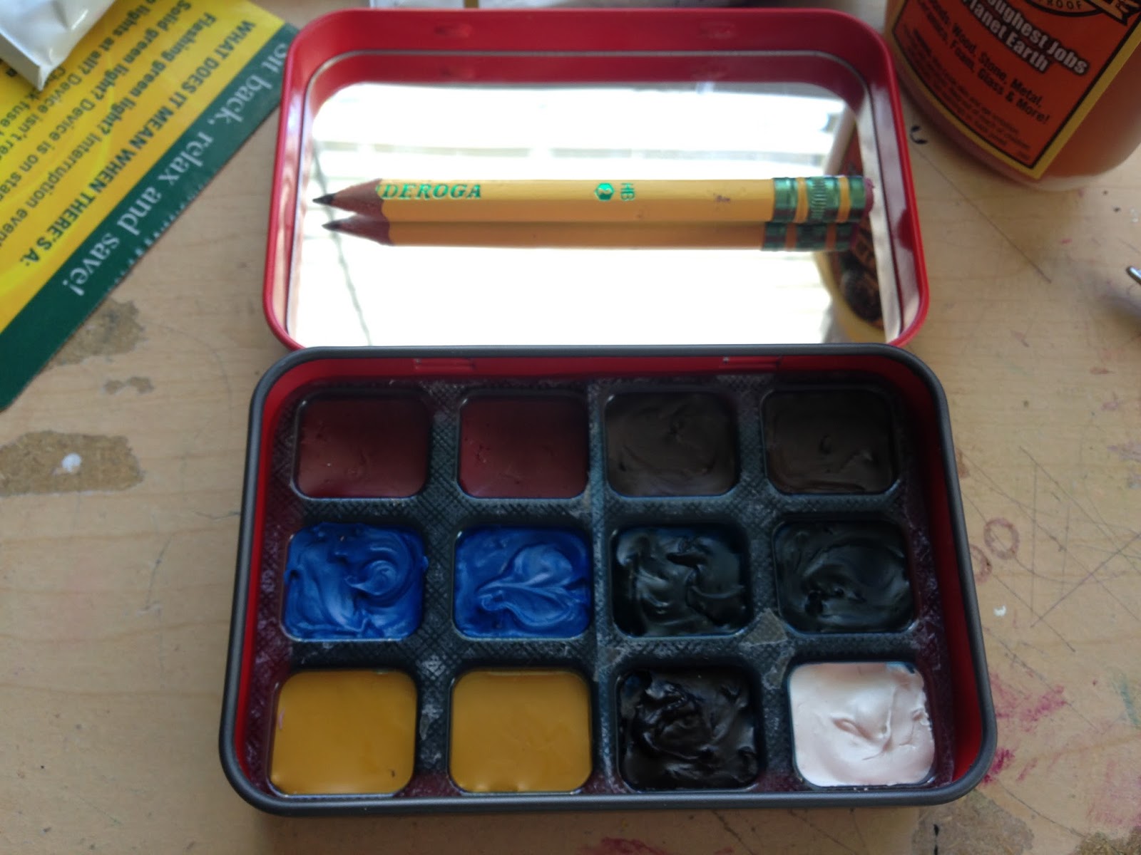 Mostly Confused DIY Travel Watercolor Palette from an Altoids Tin