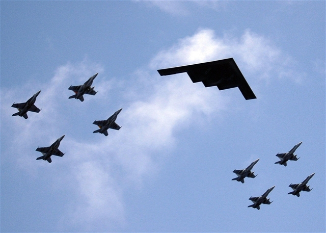 Envía EU aviones nucleares a corea del Sur para ejercicios de entrenamiento B-2+Spirit+Bombers+%25288%2529