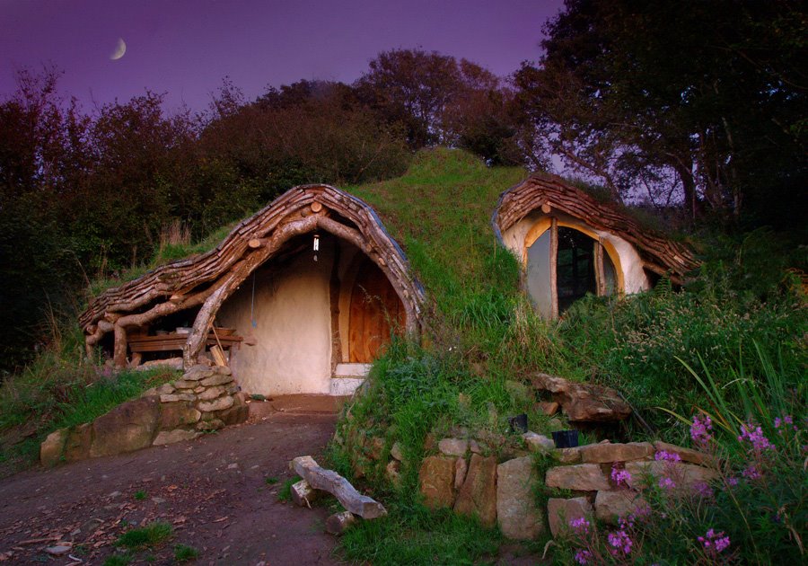 Moon to Moon Beautiful, Natural, British Homes....