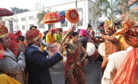 1 - Riteish & Genelia Danced At Dheeraj Deshmukh Wedding Ceremony 