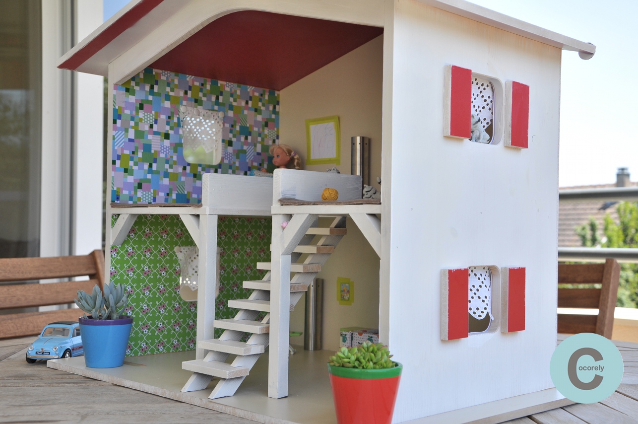 Une maison de poupée entièrement rénovée - DeboBrico