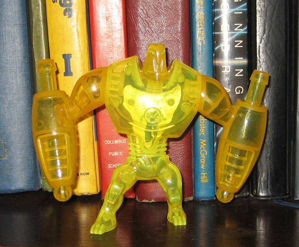 Percy's World of Toys Series 2: 3347. Ben 10 Alien Yellow