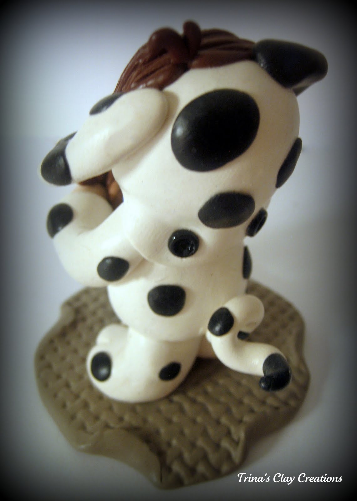 How+to+make+a+dog+bone+cake