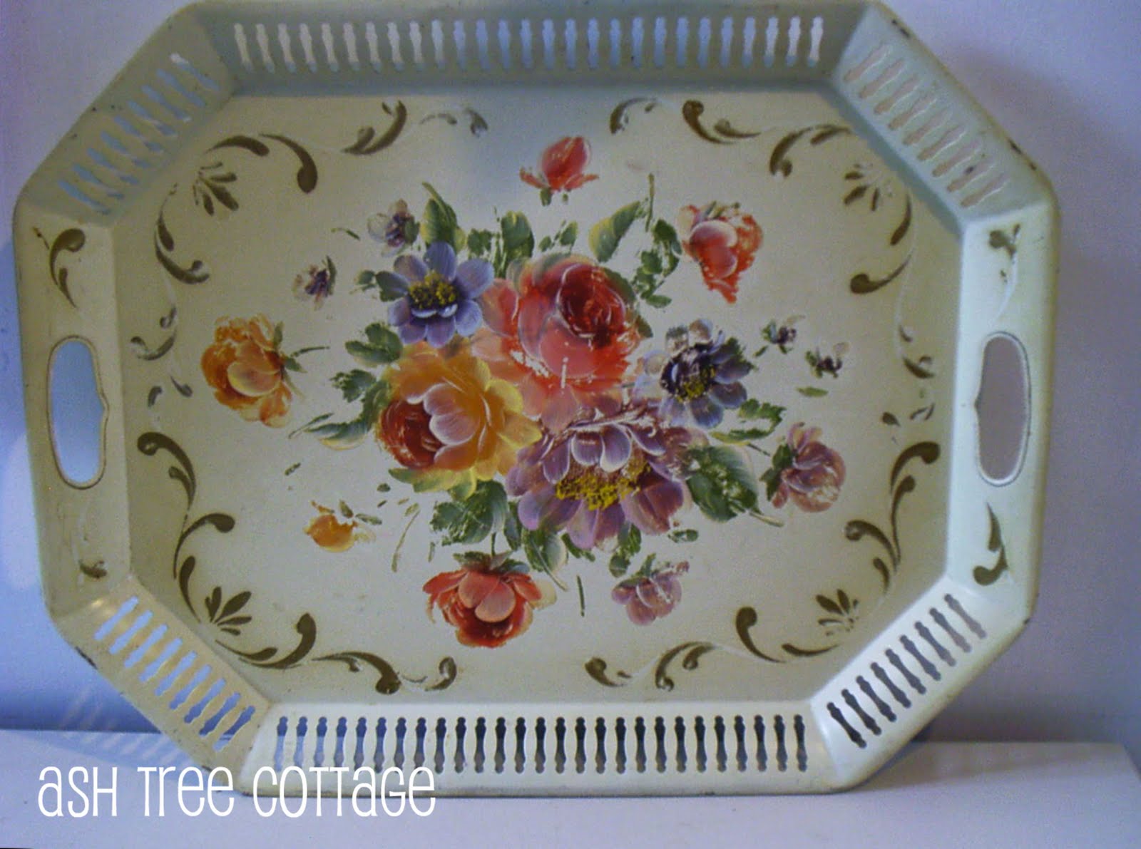 Ash Tree Cottage Vintage Tole Trays