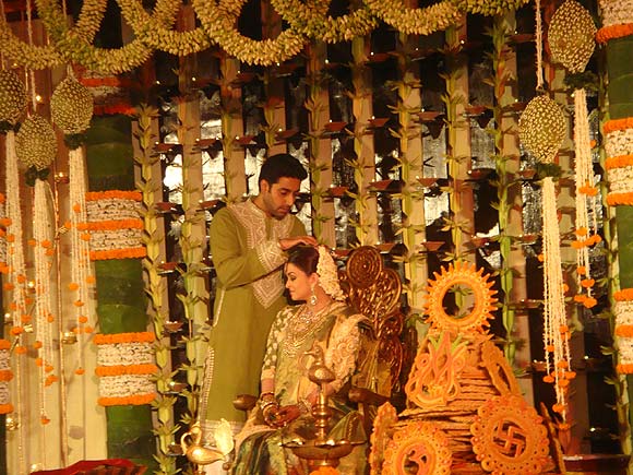 1 - Aishwarya Rai's Baby Shower Pics
