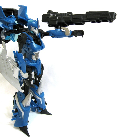 Vault Review: Transformers Prime Arcee (Robots in Disguise) –