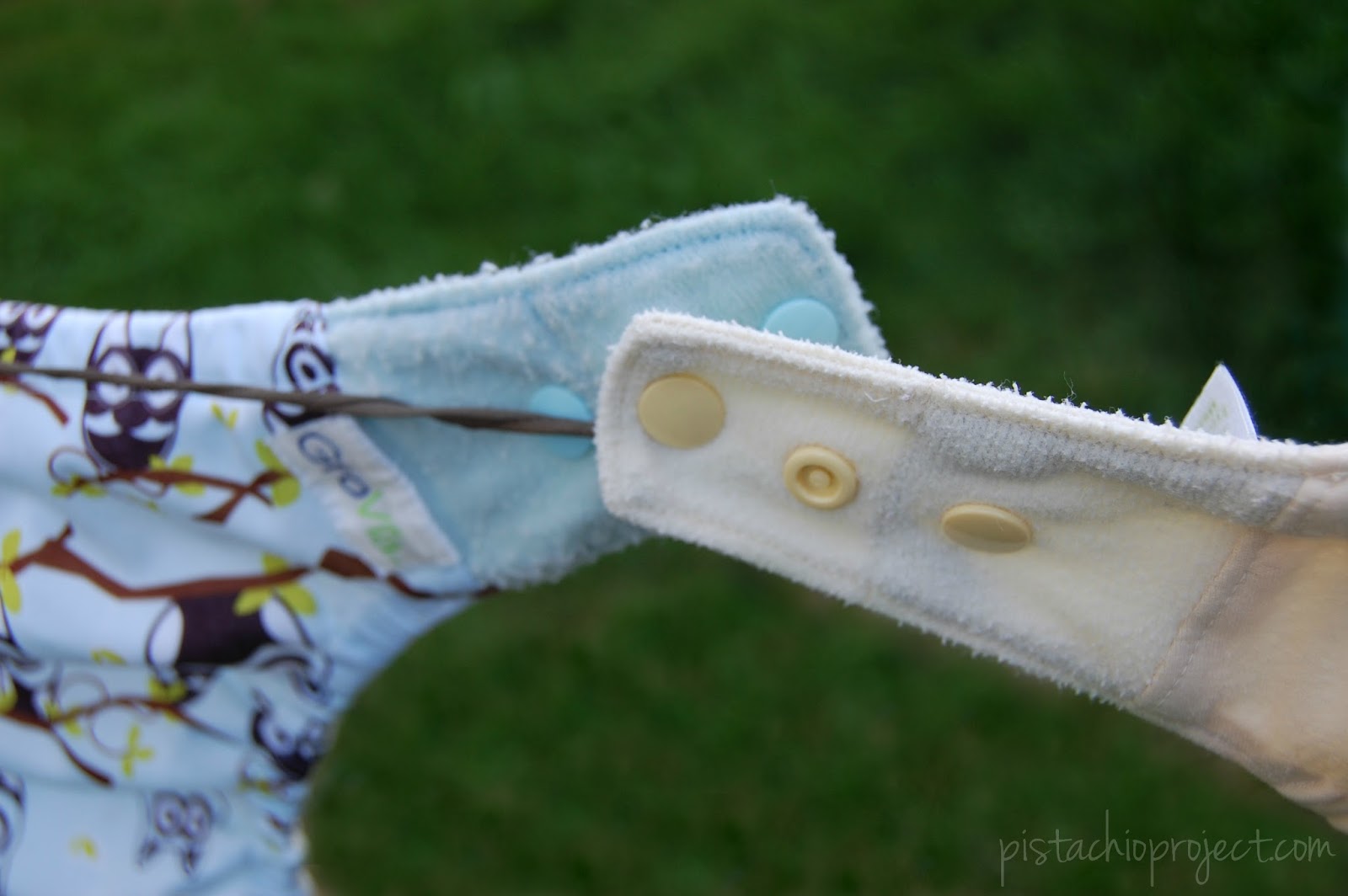 An Easy Way to Line Dry Diapers - line dry diapers with just two clothes pins!
