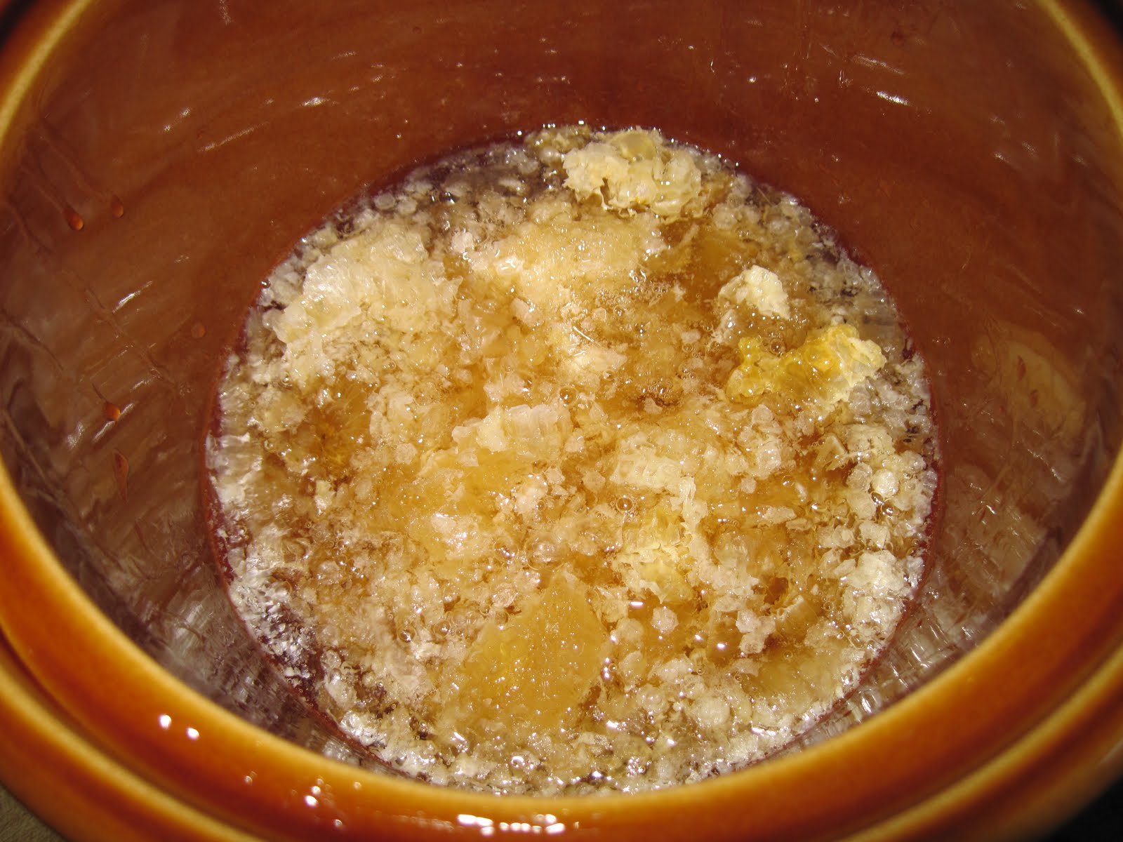 how to separate wax from honey