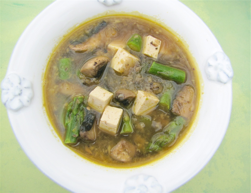 Albion Cooks Mushroom, Asparagus & Tofu Soup