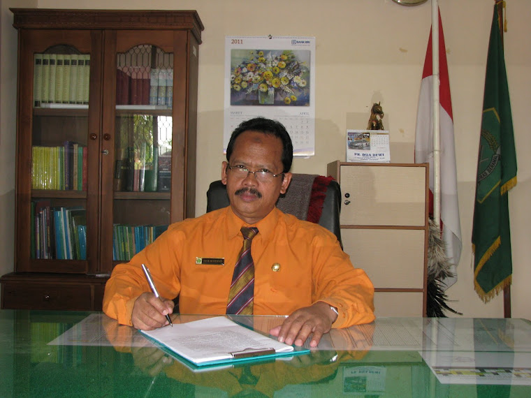 KEPALA MADRASAH TSANAWIYAH NEGERI BANDUNG