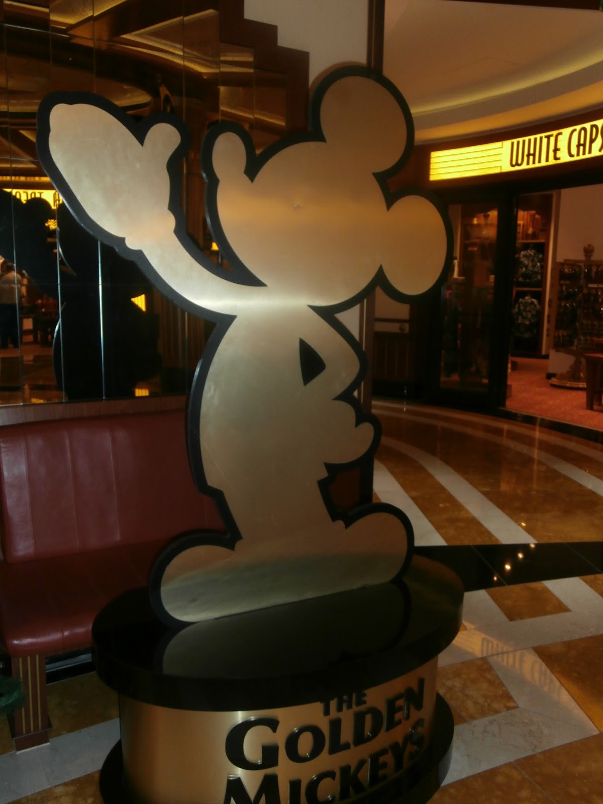 Williams Family The Golden Mickeys on the Disney Dream