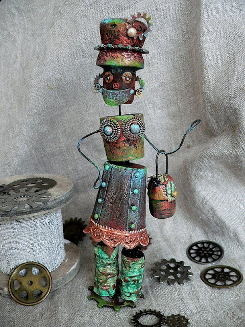 Von Pappe II: Mrs. Copperbottom, dressed for shopping