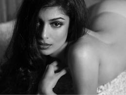 Tina Desai Nude