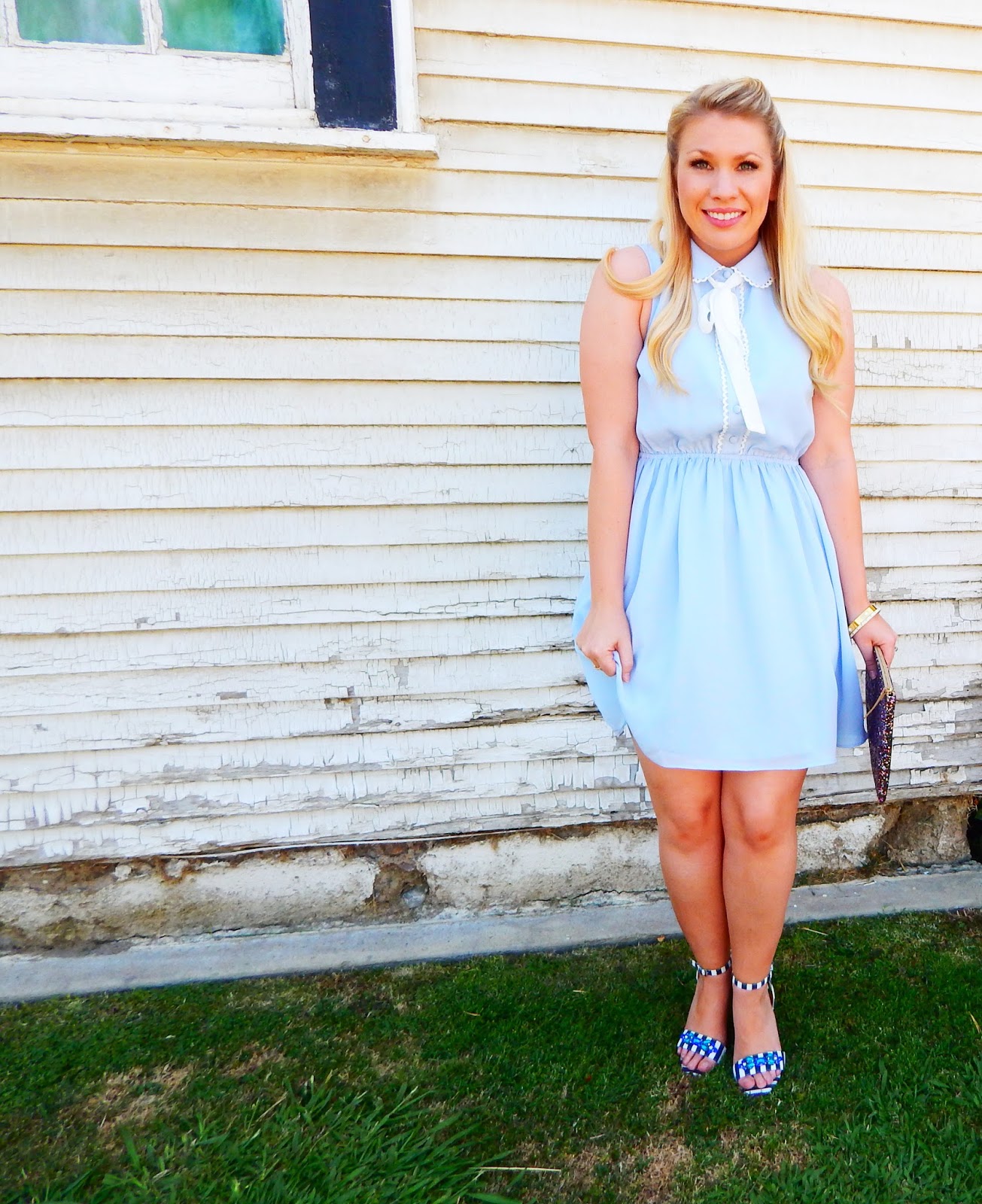 Vintage Sleeveless Dress Outfit