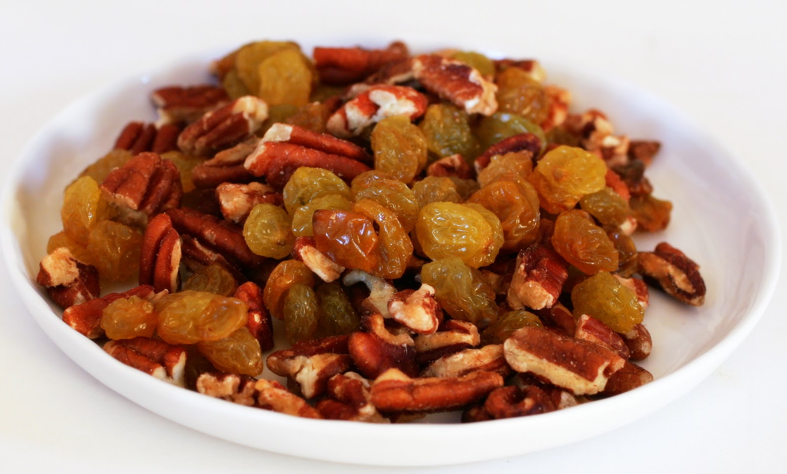 Tish Boyle Sweet Dreams Pecan Raisin Bread