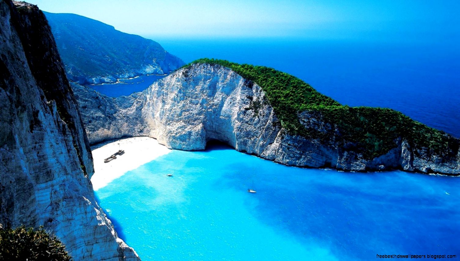 Beautiful nature wallpapers with trees and grass Beautiful nature wallpapers with trees and grass