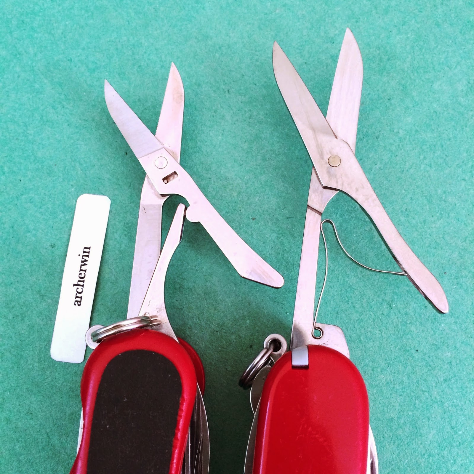 archerwin's Swiss Army Knives REVIEW Victorinox Fieldmaster vs Wenger