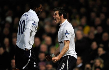 http://3.bp.blogspot.com/-BHpGGB7lJXM/TvpBxBmobvI/AAAAAAAAFuo/oExIyuFayJg/s1600/Norwich%2BCity%2Bvs%2BTottenham%2BHotspur.jpg