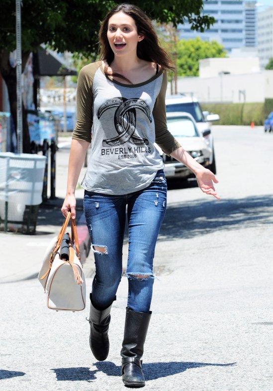 Fashion Emmy Rossum Looks A Million Dollars In Sexy Ripped Jeans