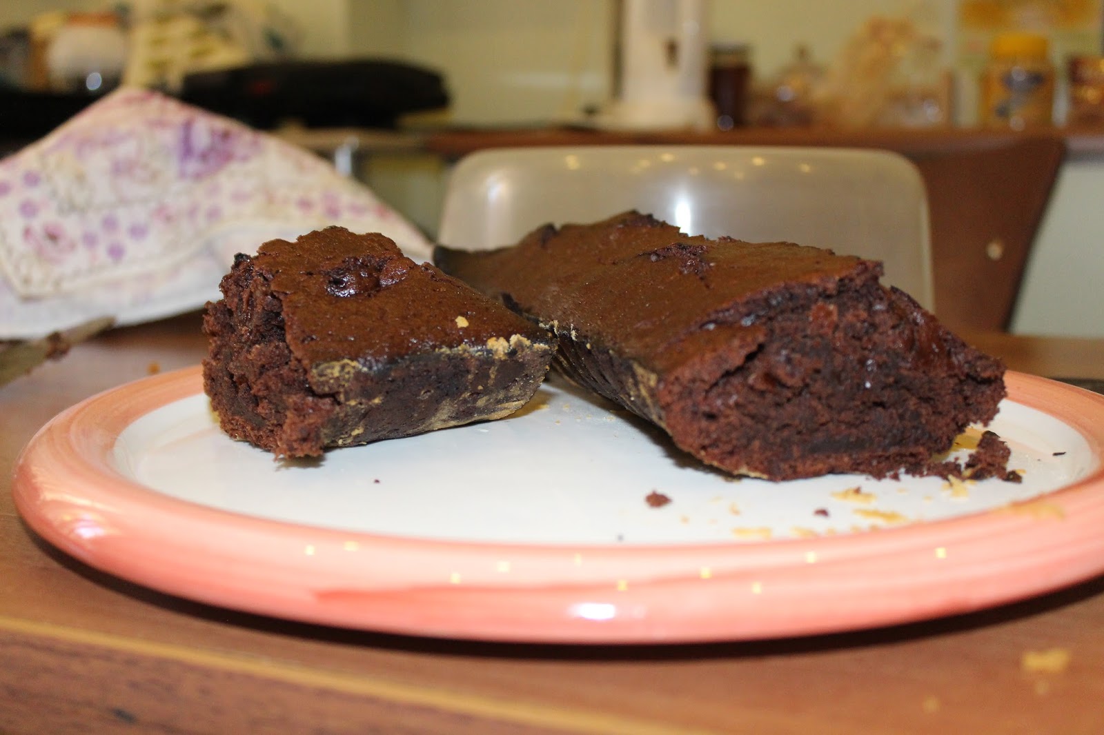 ne kadar doğal olabilirse artık Sütsüz ve Yumurtasız Kakaolu Kek