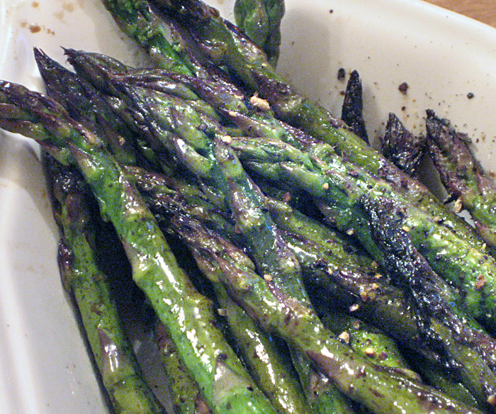 Andrea's Easy Vegan Cooking Balsamicglazed asparagus