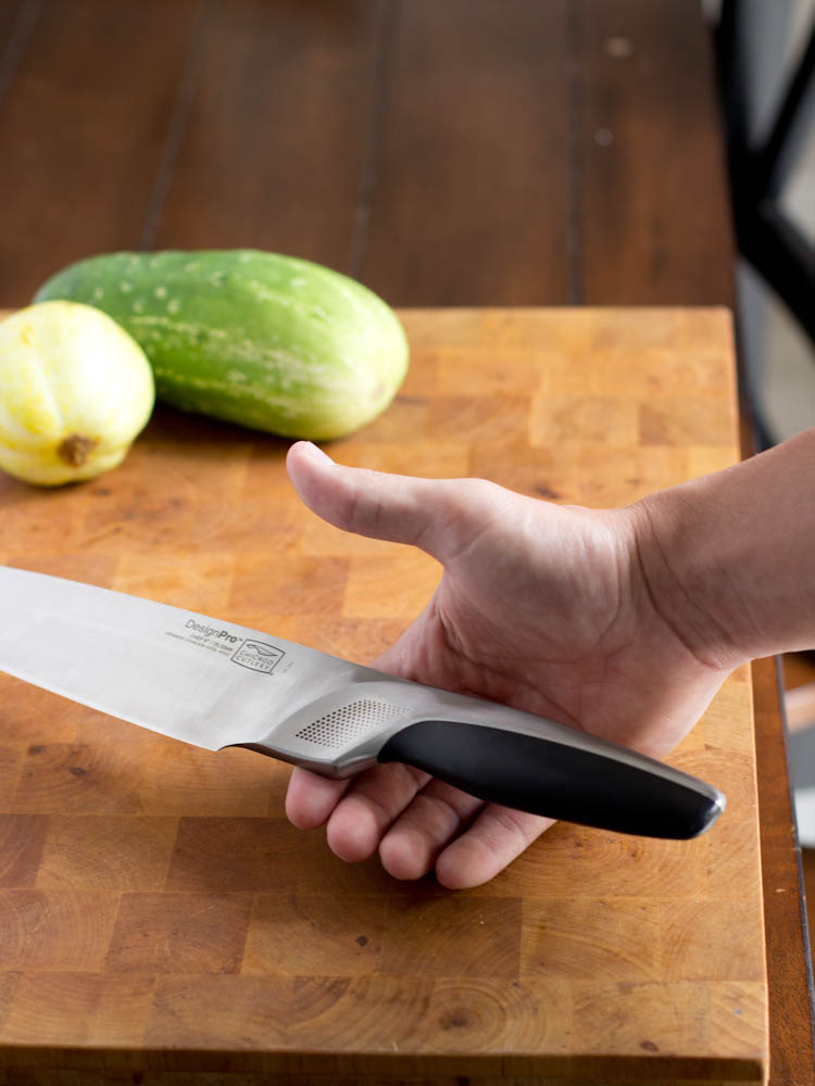 How to use a chef's knife and paring knife