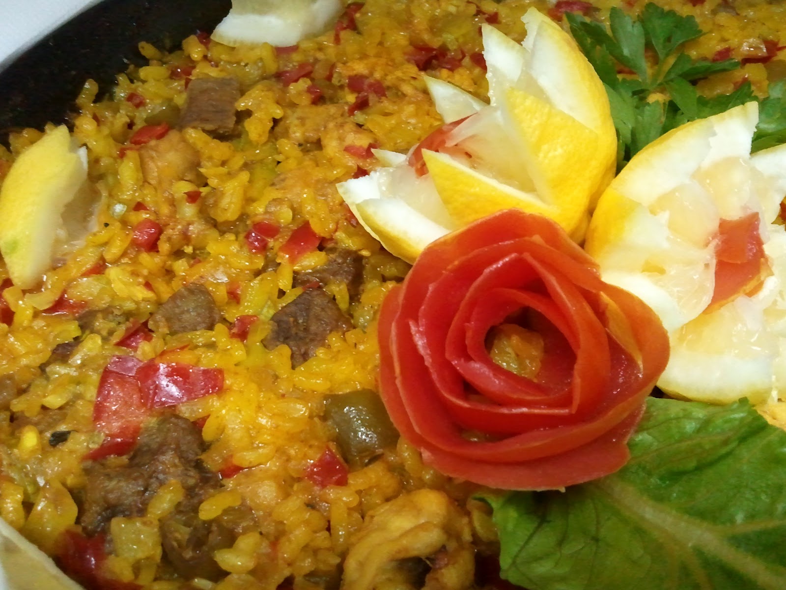 Paella de Carnes Alimentación Saludable y Nutrición.