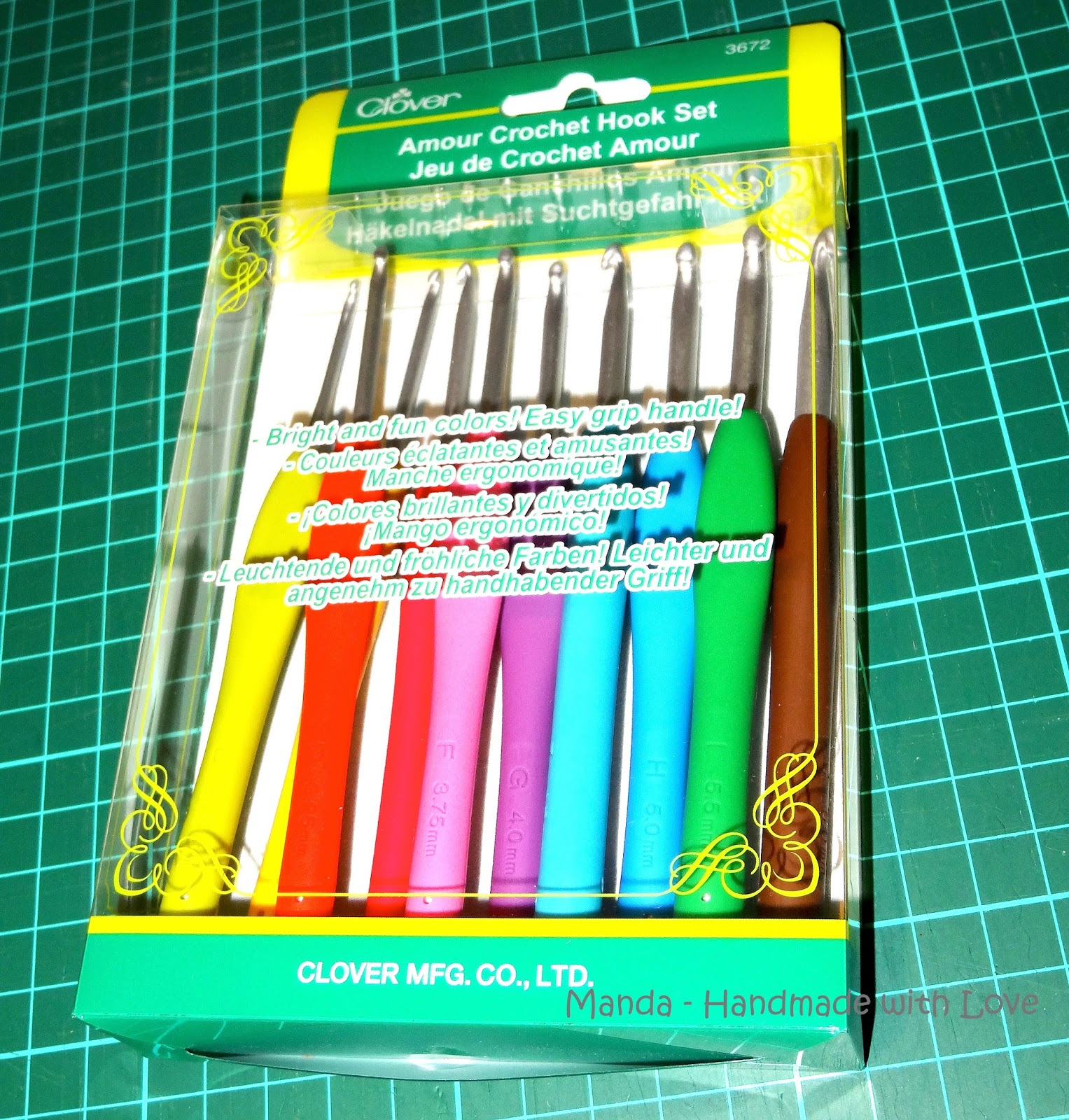 Stitchy n Crafty is ME Clover Amour crochet hooks review