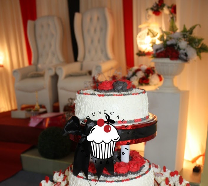 Carrot Cake Wedding Cake Fondant