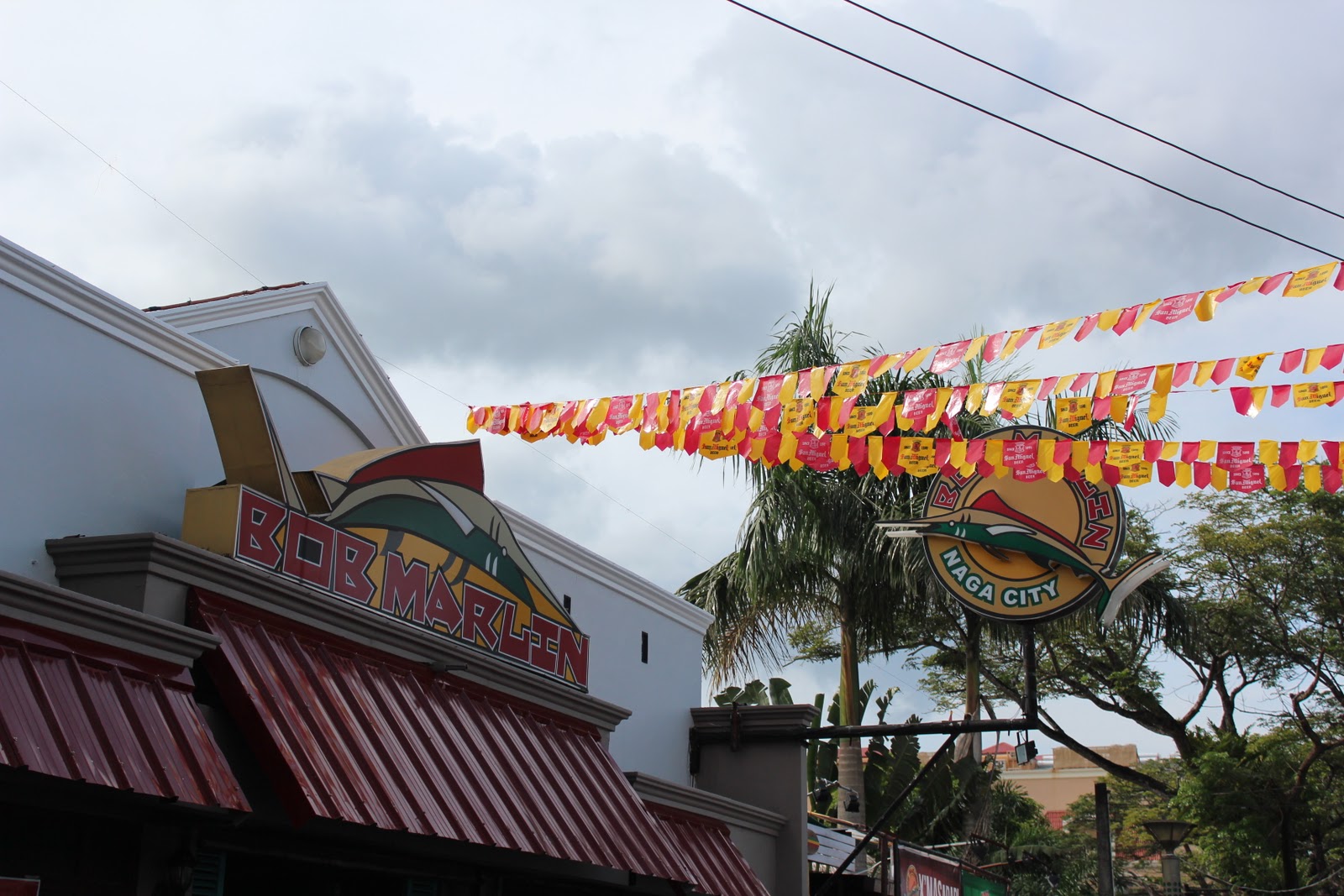 Leighnie's blog: Bob Marlin Restaurant - Naga, Camarines Sur