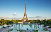 . aeropuerto de Francia enterito lo tenia en mi mano como el abanico de . (torre eiffel paris francia )