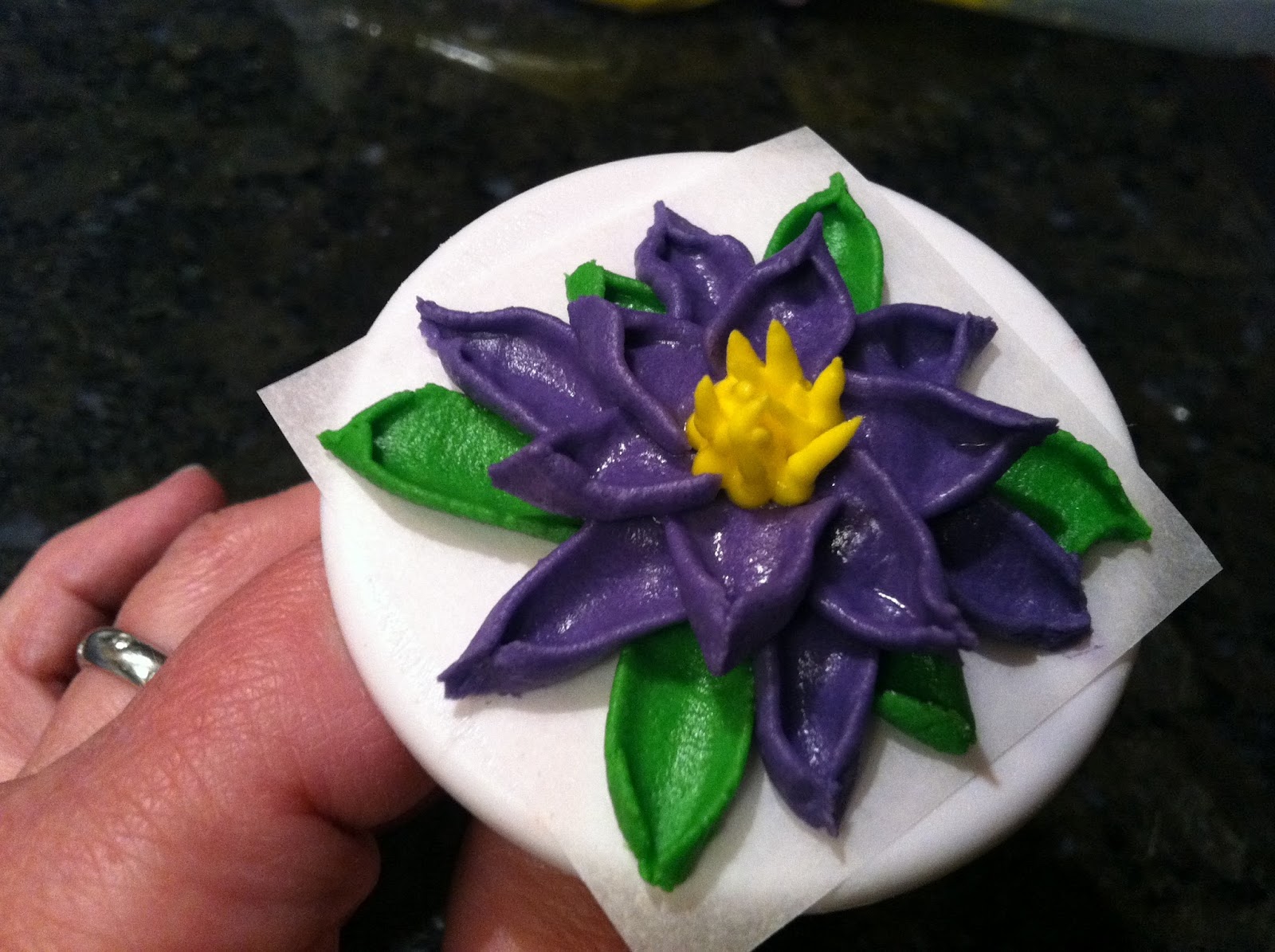 The Iced Queen Royal Icing Water Lily