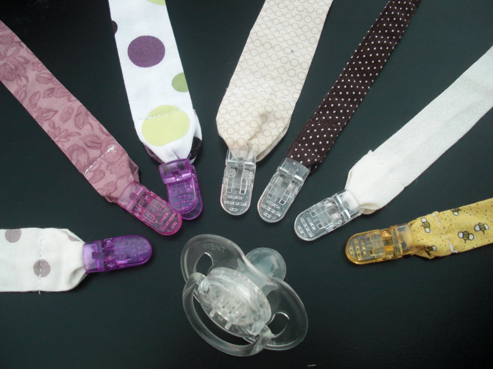Utah County Mom DIY custom pacifier clips