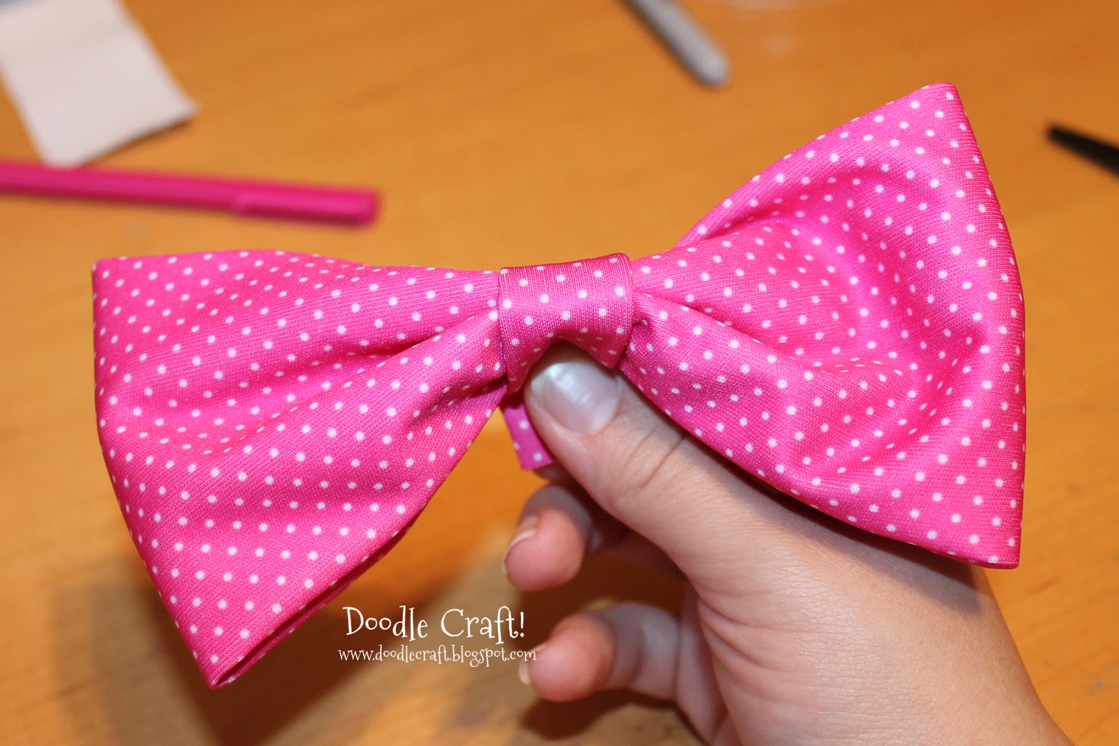 Doodlecraft Another No SEW Polka Dot Hair Bow!