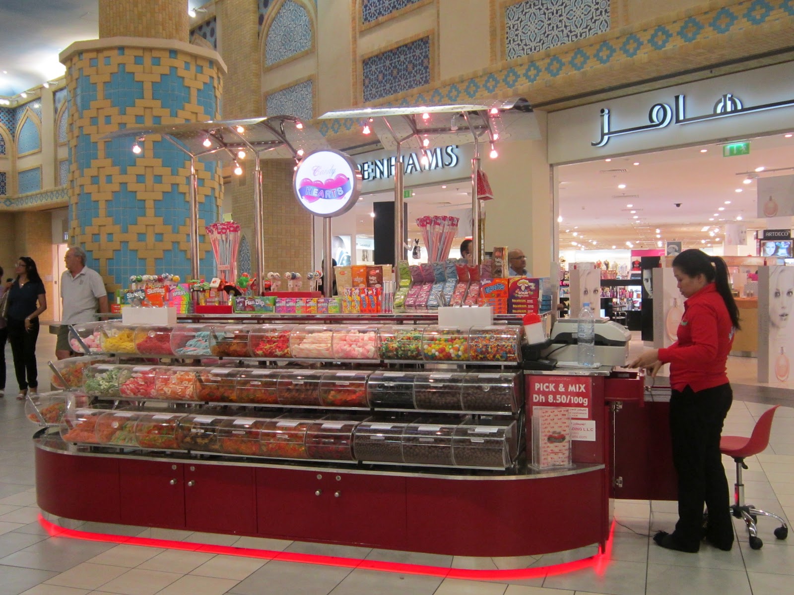 Debbie Goes to Dubai Dubai Loves Candy and Sweets