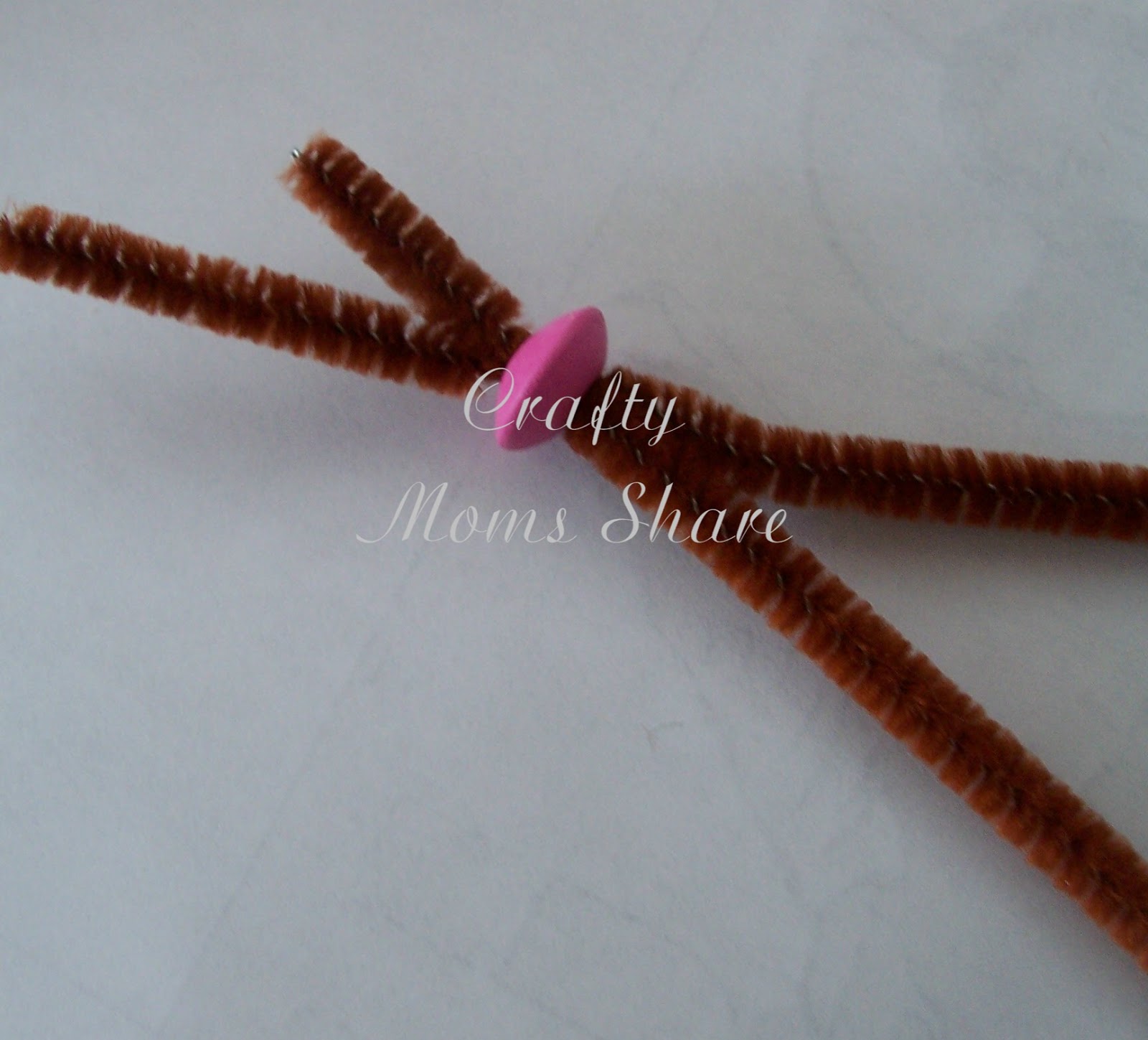 Crafty Moms Share Beaded Crosses