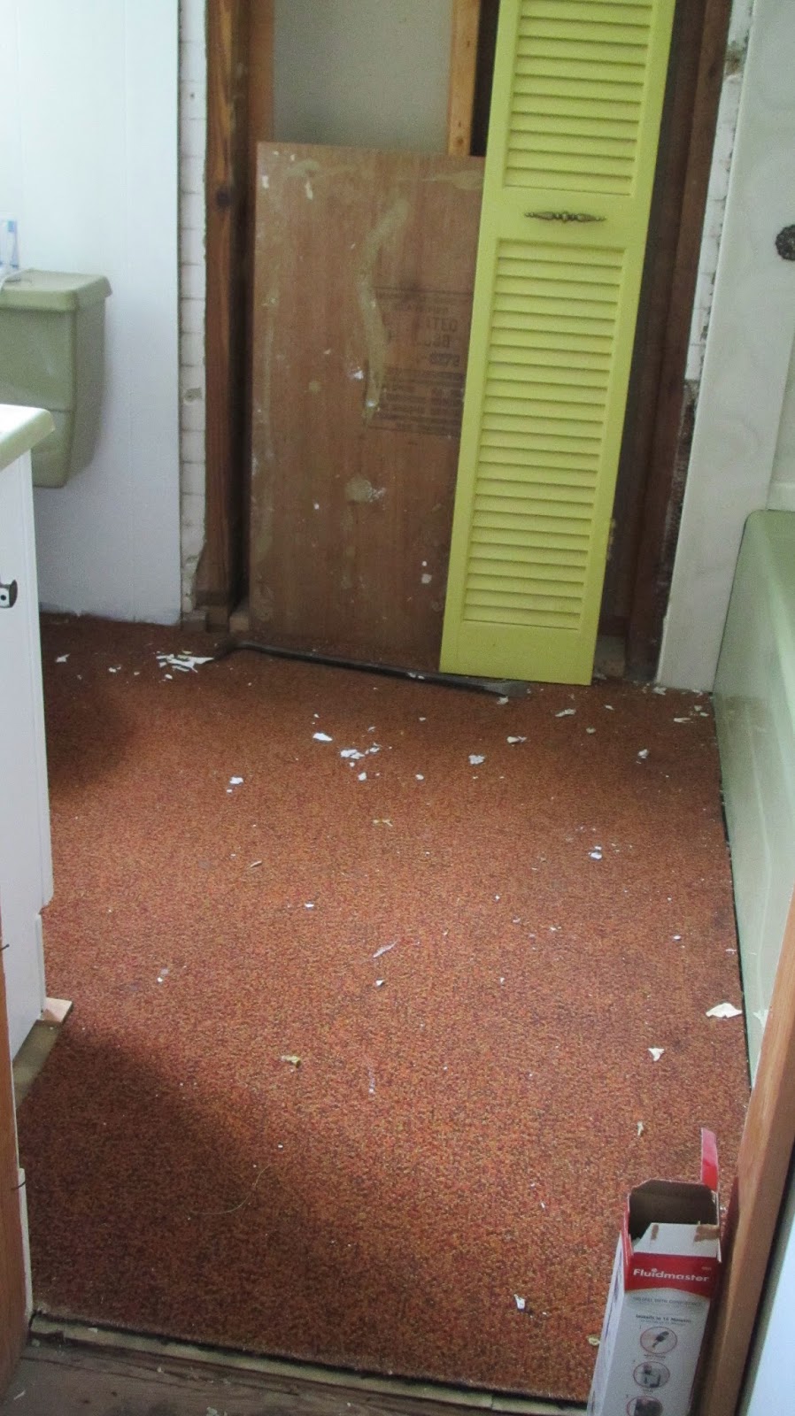 Kammy's Korner Rockin' The Avocado Green Bathtub (For Now!!)