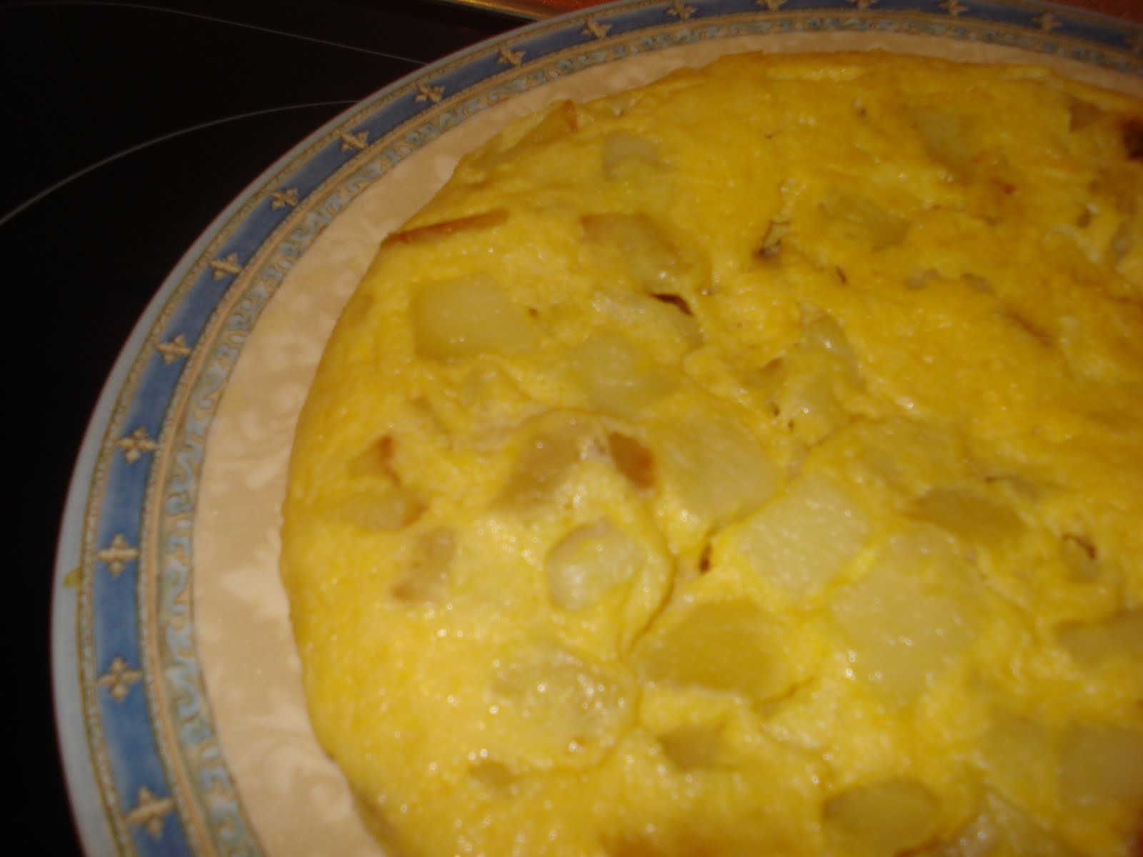 MENU DEL DIA TORTILLA DE ZANAHORIA, PATATA Y CEBOLLA (FUSSION COOK)