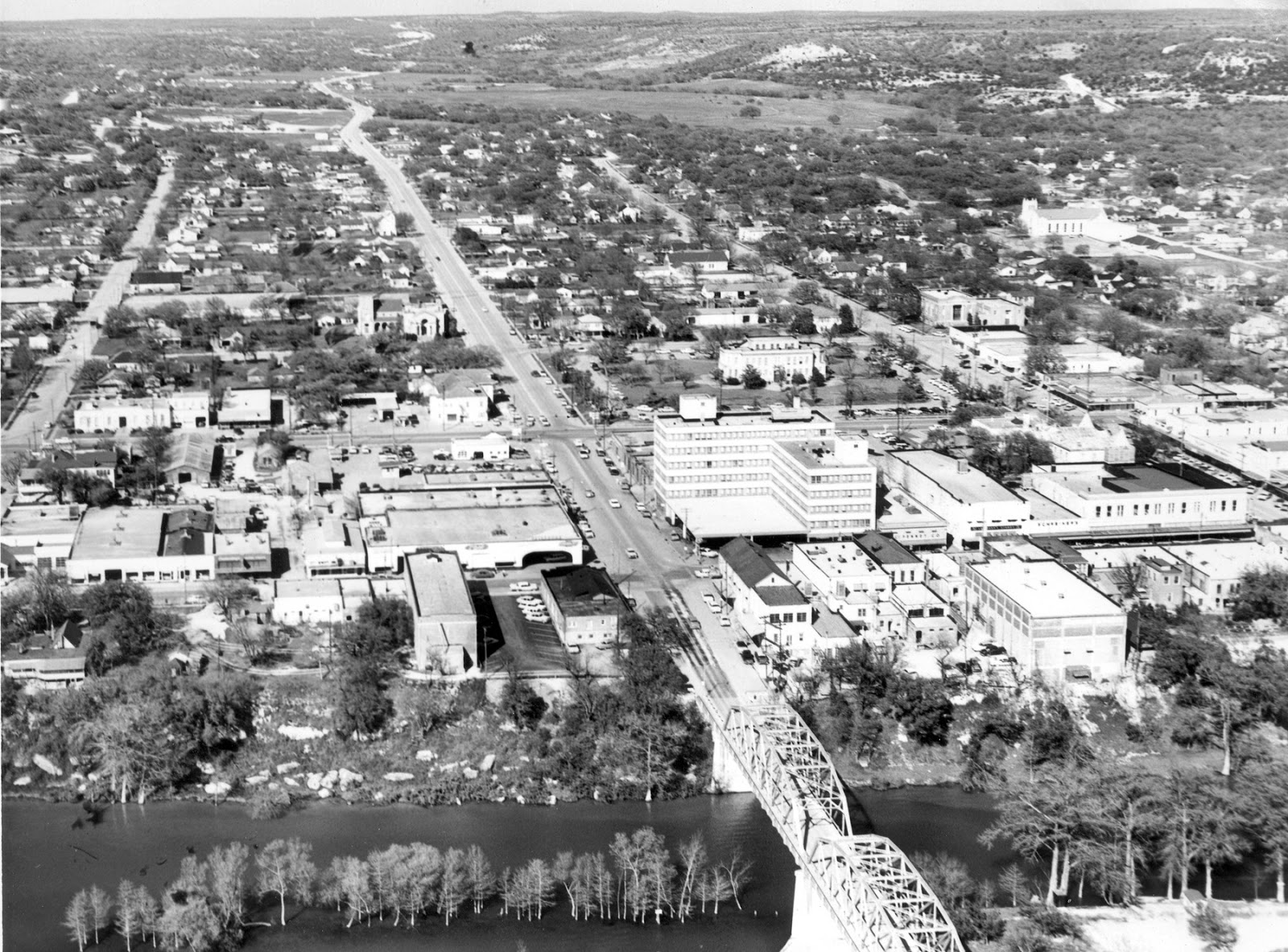 Joe Herring Jr. Aerial views of Kerrville plus a rare look at Bandera Pass