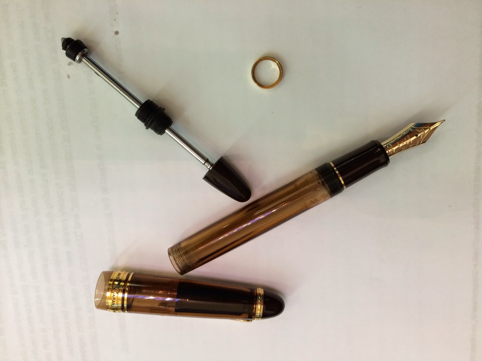 The Pen Fifteen Club Review Pilot Custom 823