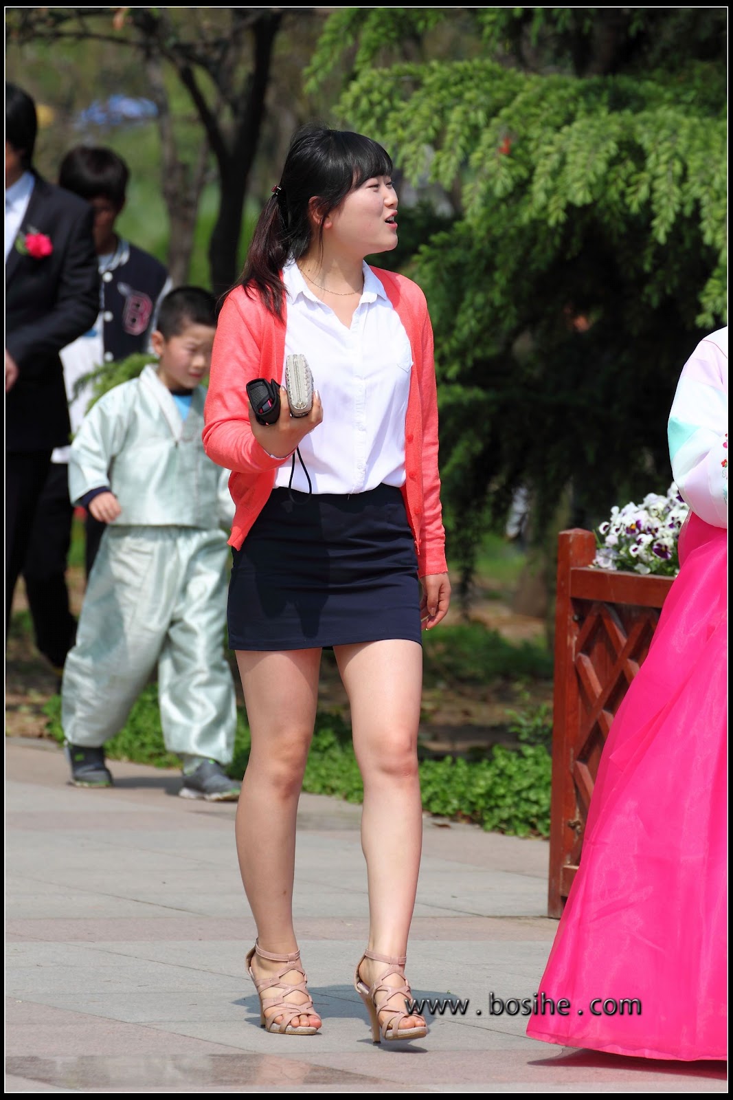 Asia Travel Photography Short skirts, sandals, China street fashion girl Chinese Photography