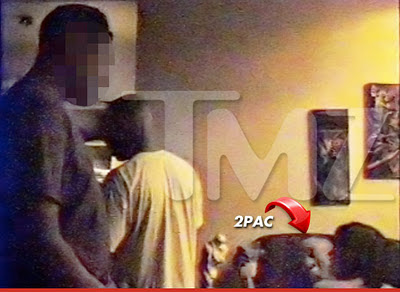 1004-tupac-3-ex-tmz-b.jpg