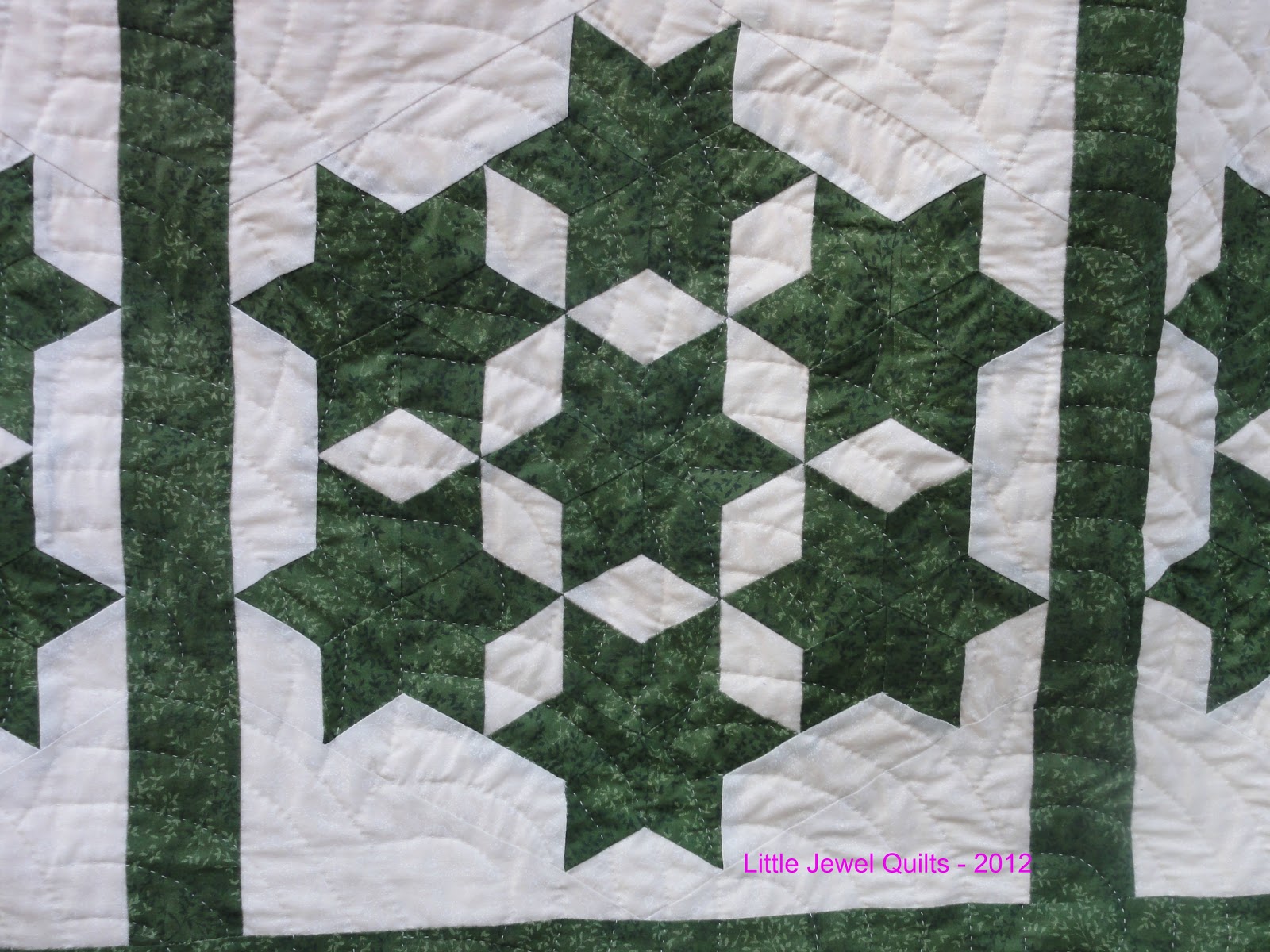 Little Jewel Quilts: Green Seven Sisters Quilt