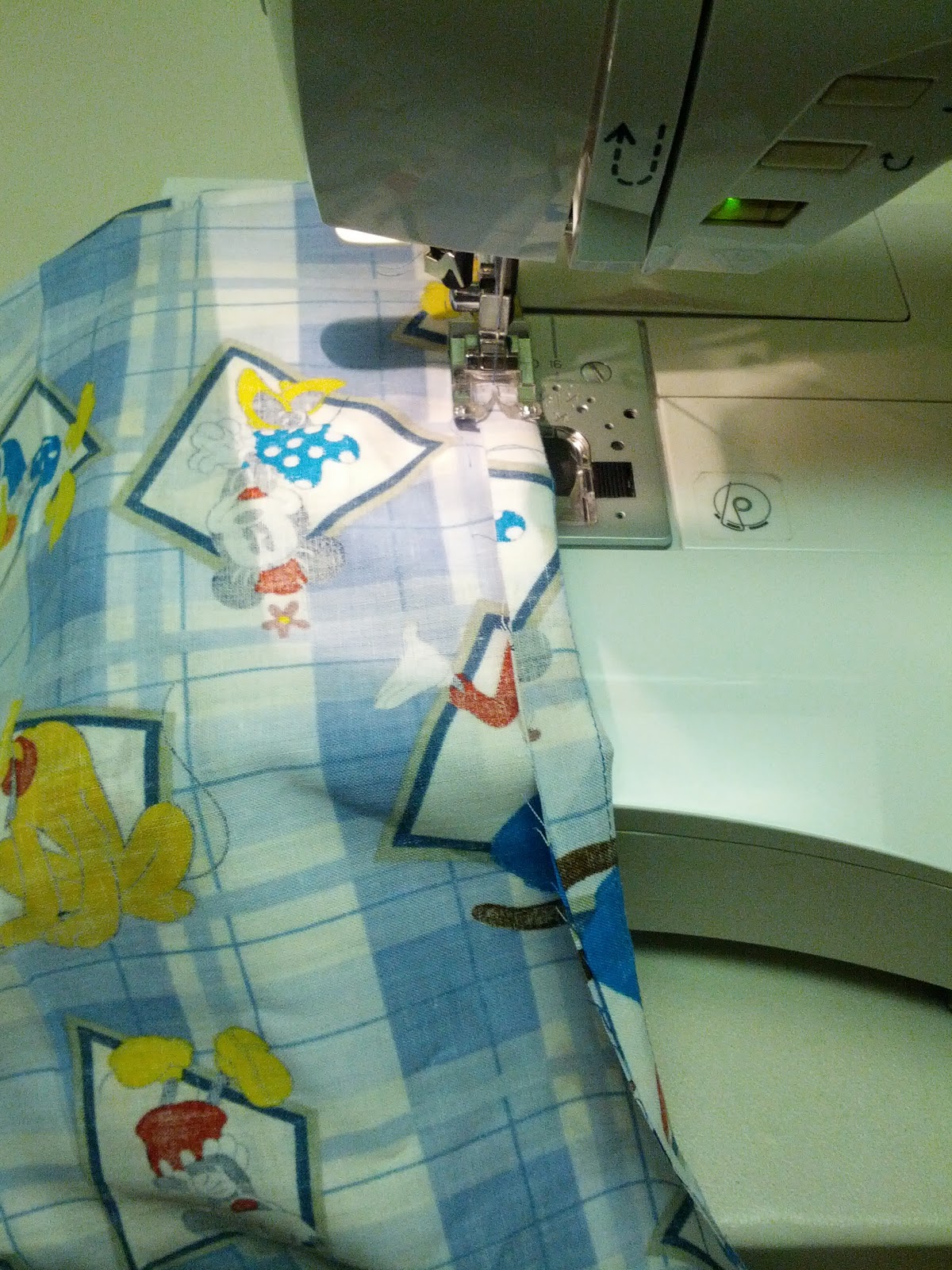 MadFoamingCat's Fumbled Creations How to Make Twin Fitted Sheets