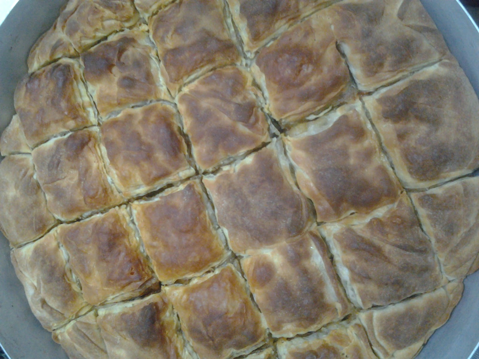 En lezzetli tarifler.. PATLICANLI BÖREK